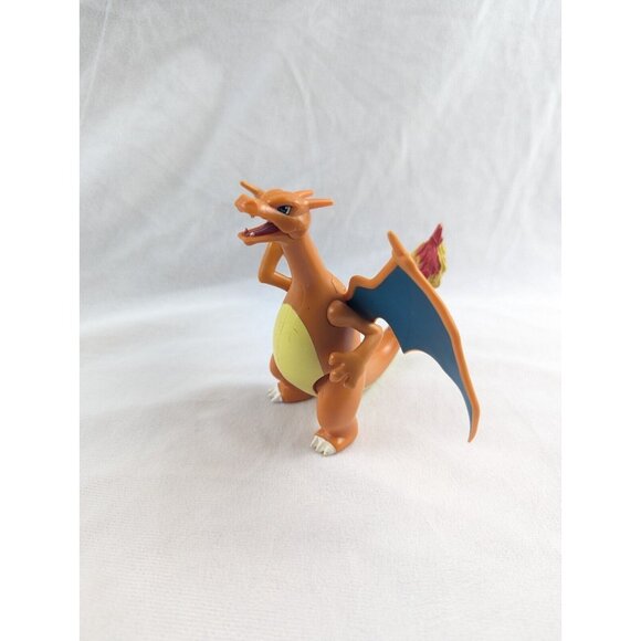 2019 WCT Pokemon Charizard 4.5" Battle Feature Figure- No Projectile - Picture 4 of 12